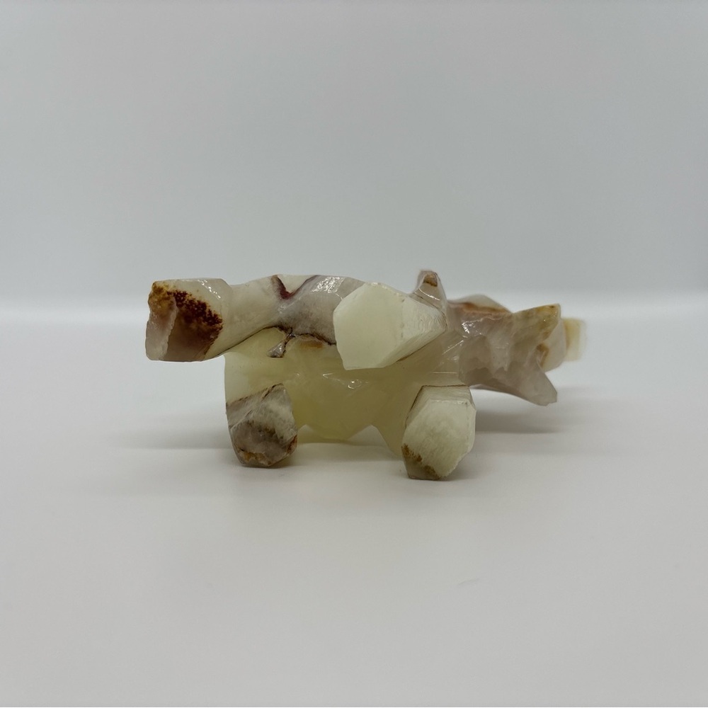 Vintage Elephant Figurine Paperweight, Hand Carved Cream Tone Onyx - Picture 6 of 7